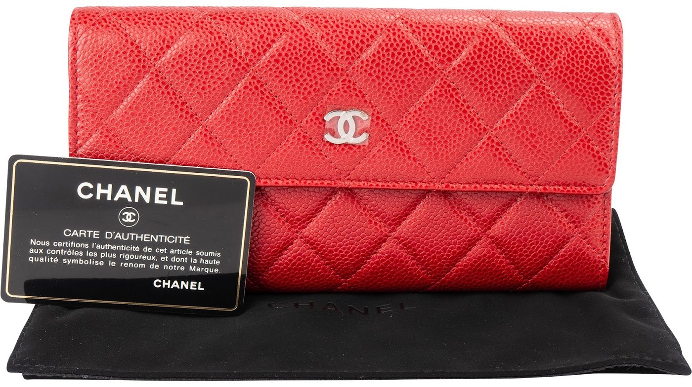 Chanel Quilted Caviar Leather Classic CC Flap Wallet