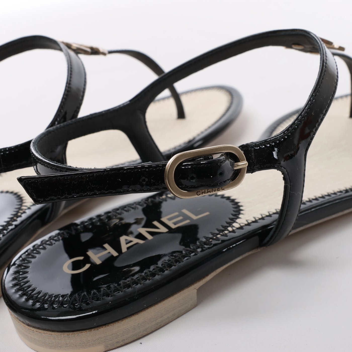Chanel Coco Mark 14P Suede x Patent Beach Sandals in Black G28941, Size EU 38