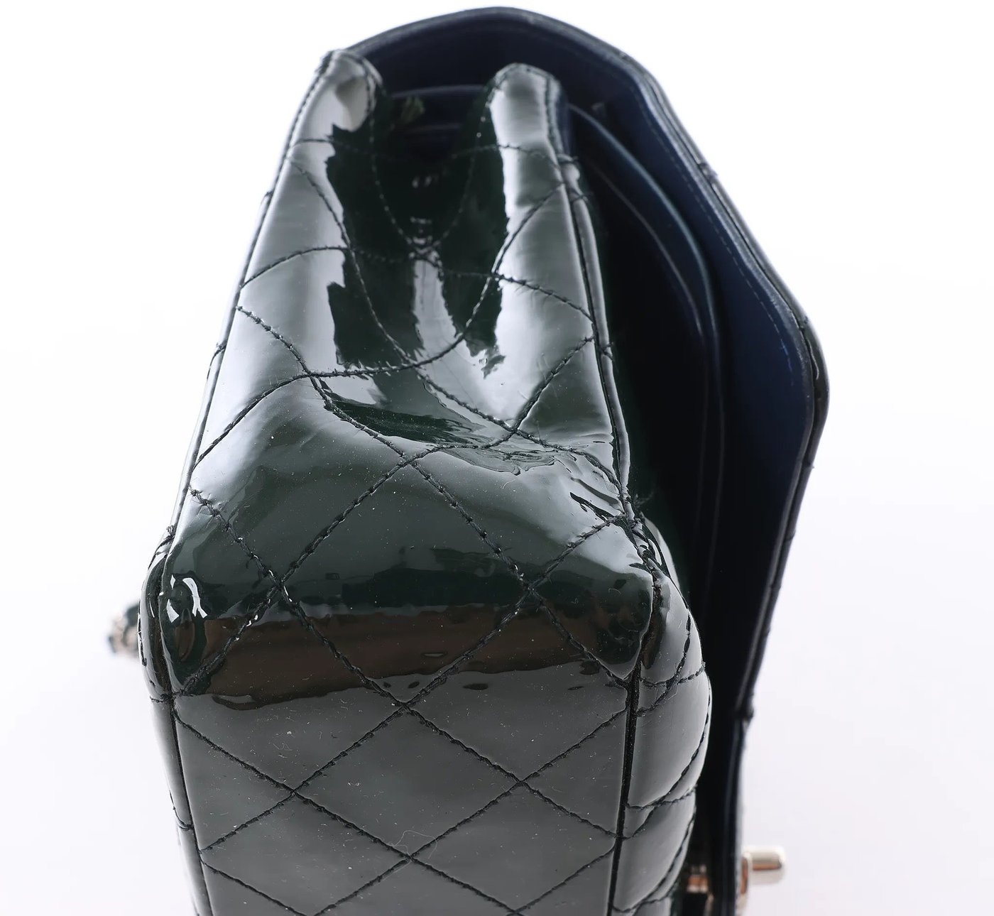 Chanel Classic Matelasse 25 Patent Leather Double Flap Double Chain Shoulder Bag in Green A01112