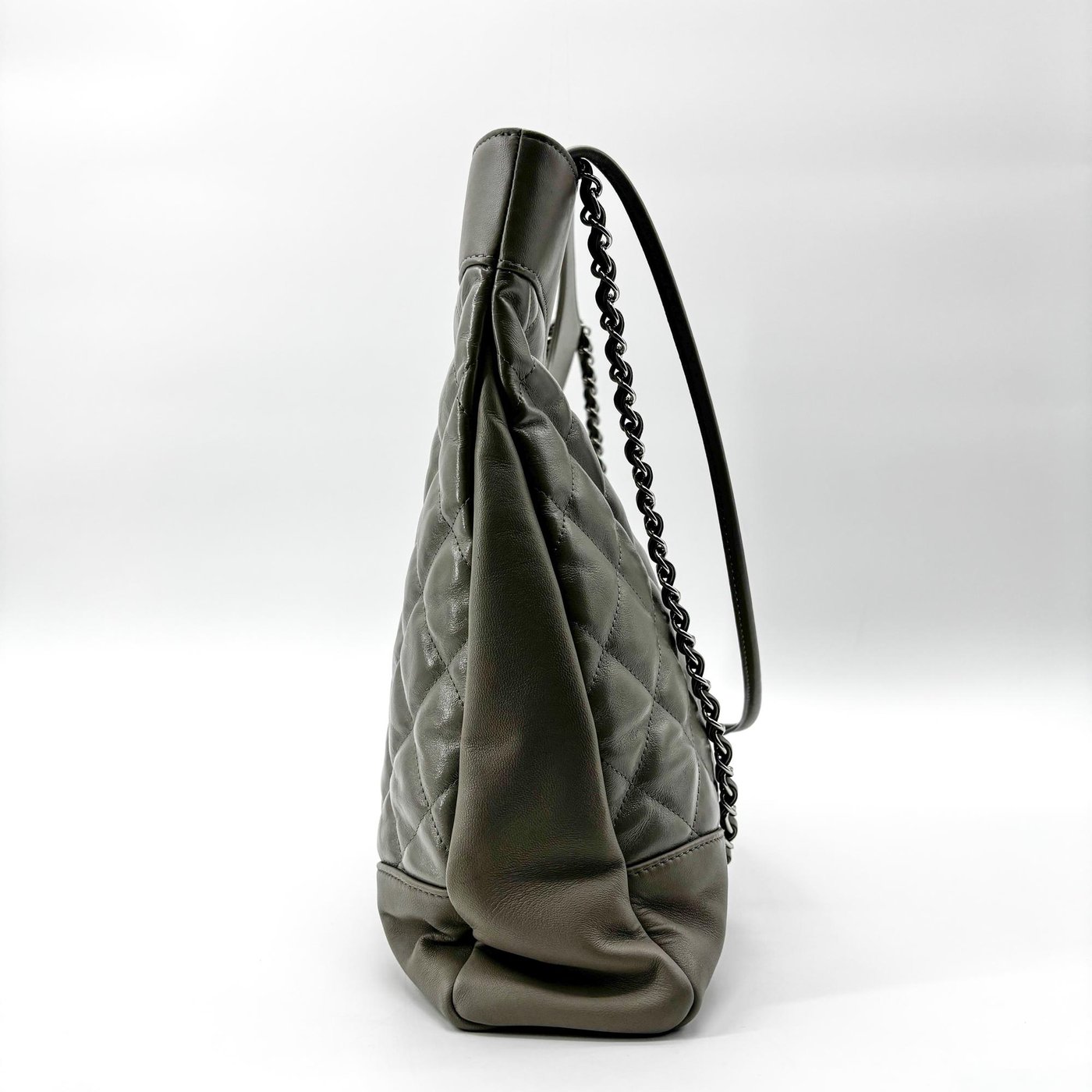 Chanel 31 Shopping Quilted Calfskin Large