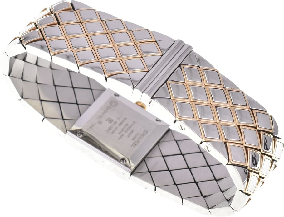Chanel Matelasse Quartz Stainless Steel 19