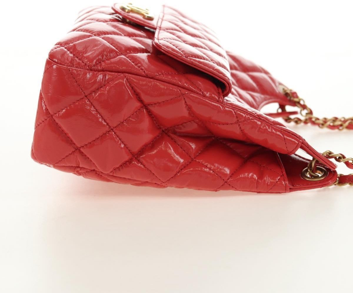 Chanel Wavy CC Hobo Quilted Crumpled Calfskin Small