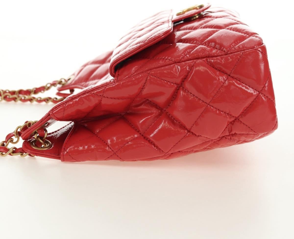 Chanel Wavy CC Hobo Quilted Crumpled Calfskin Small