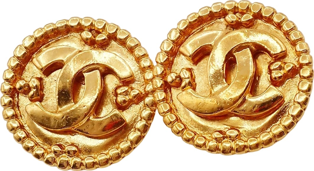 Chanel Vintage CC Round Clip-On Metal Small