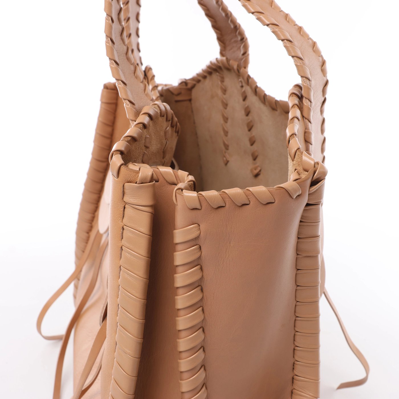 Chloe Mony Leather Leather Shoulder Bag in Brown