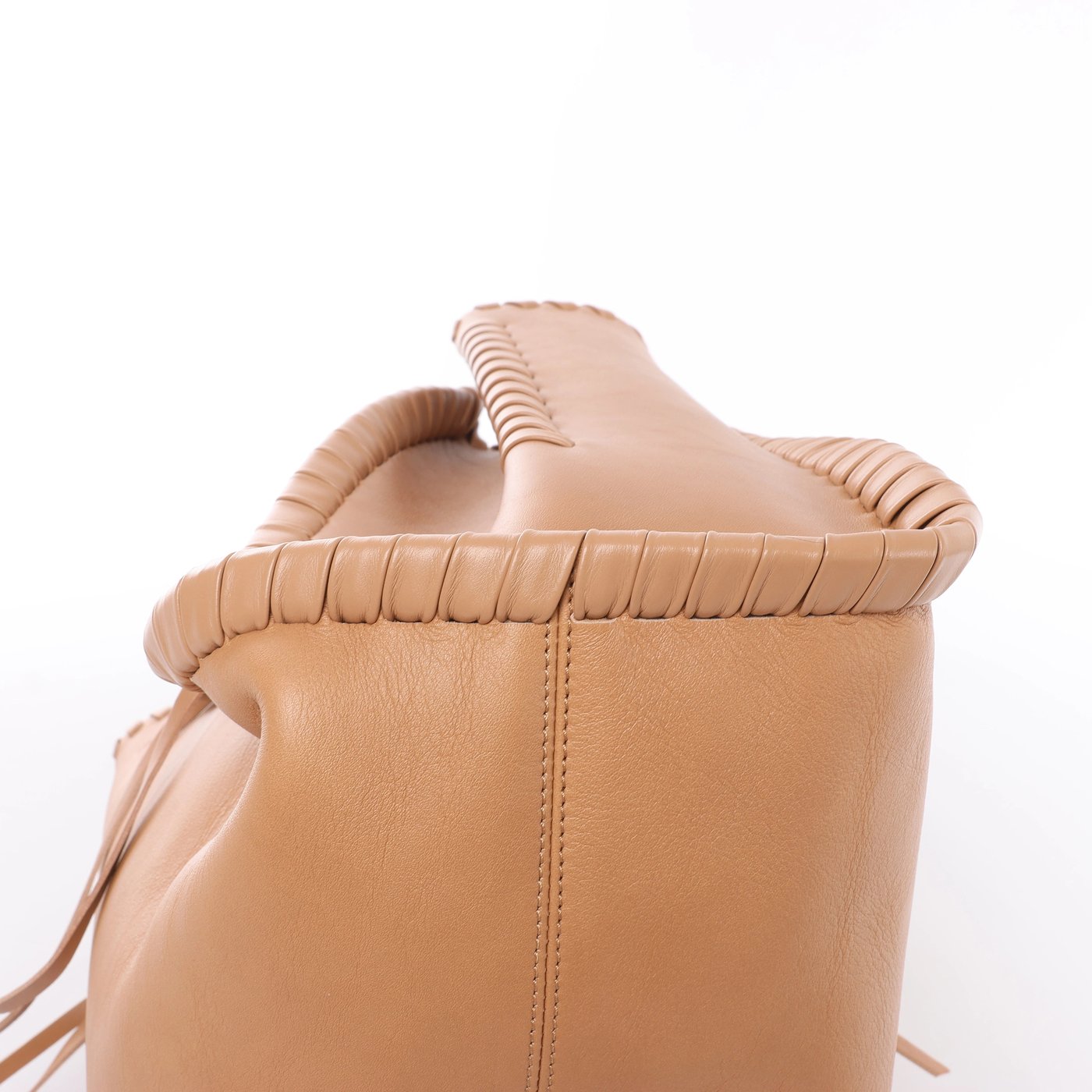 Chloe Mony Leather Leather Shoulder Bag in Brown