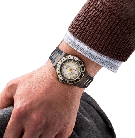 NB6035-55H Mechanical Series8 880 GMT Limited horloge