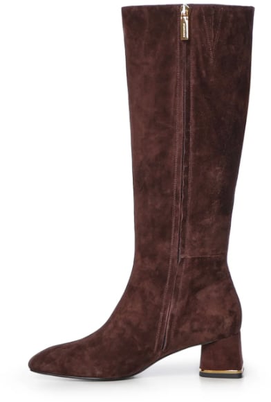 Boots Brunette