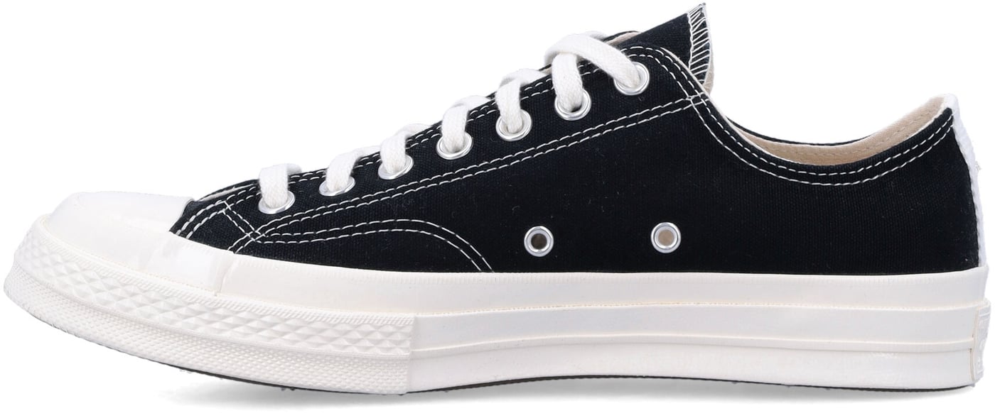 Converse Small Red Heart Low Top Nero