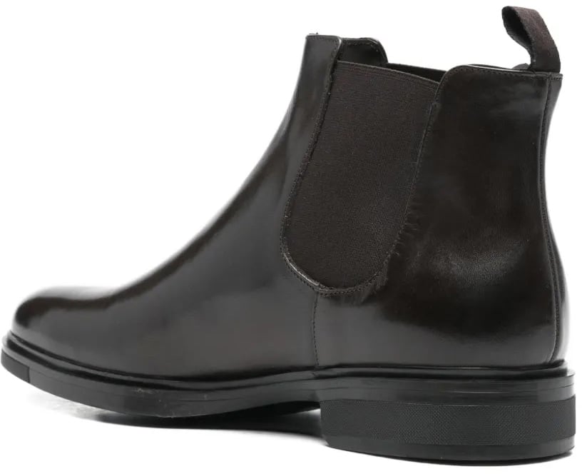 boots brown leather