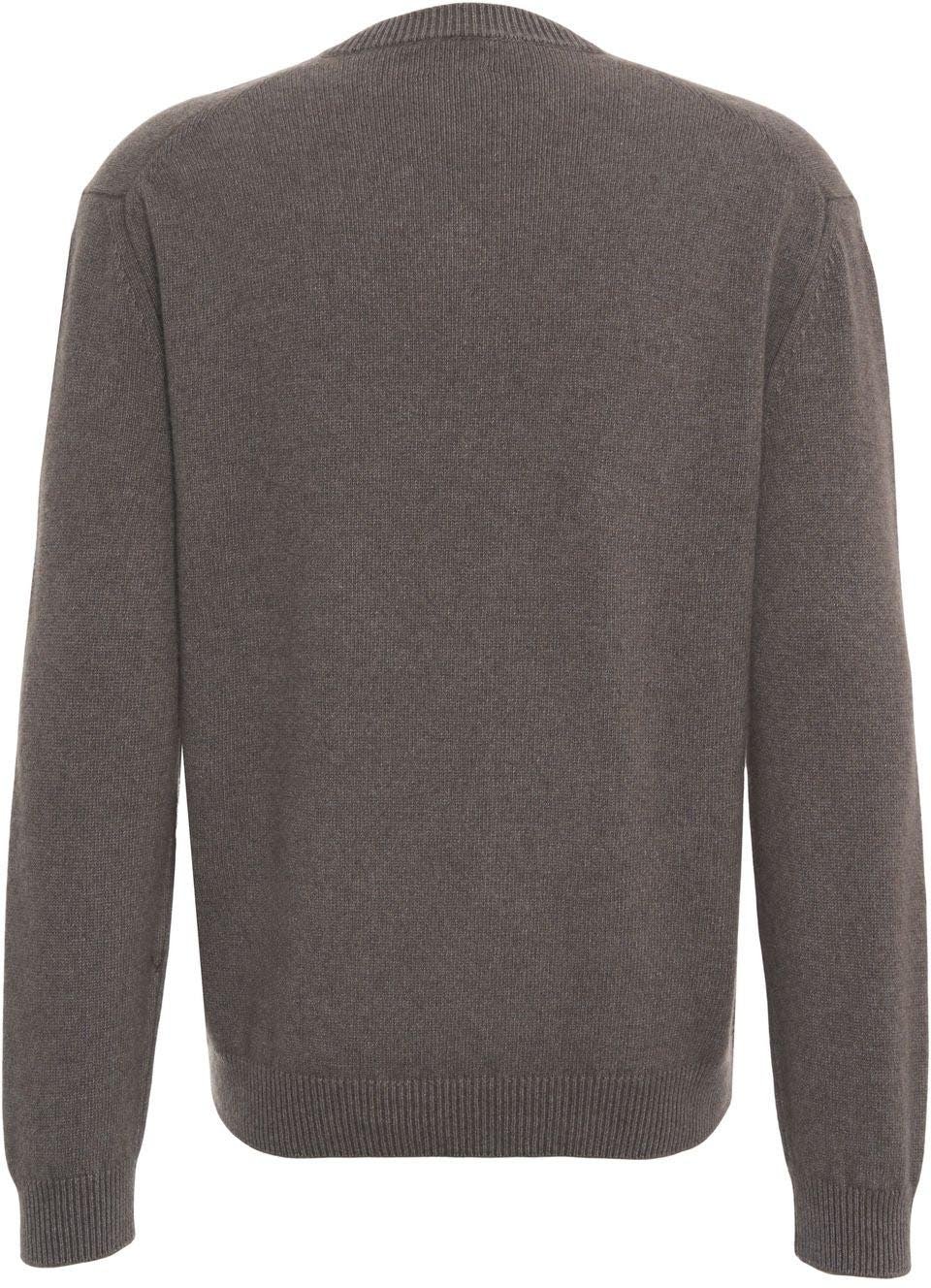 Cashmere sweater