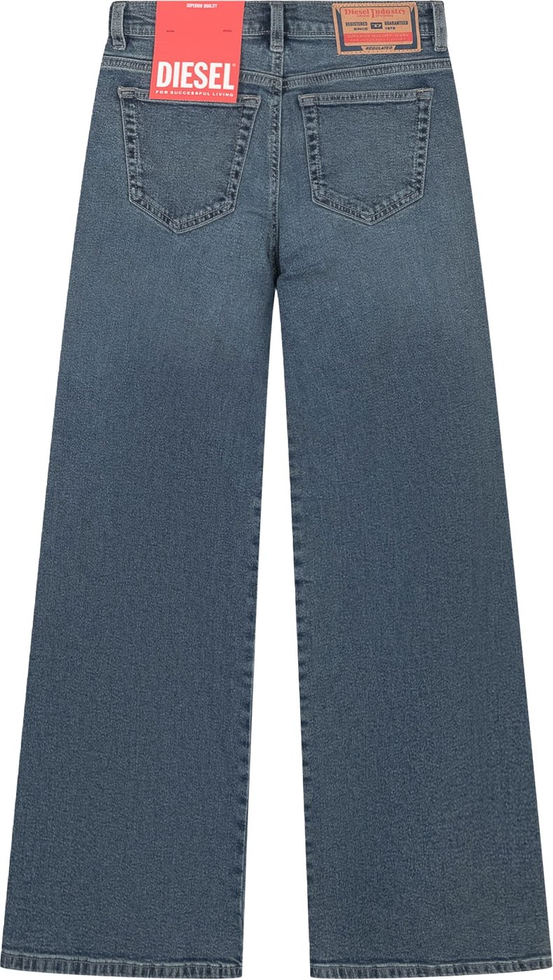 Jeans a Gamba Dritta con Lavaggio Sfumato