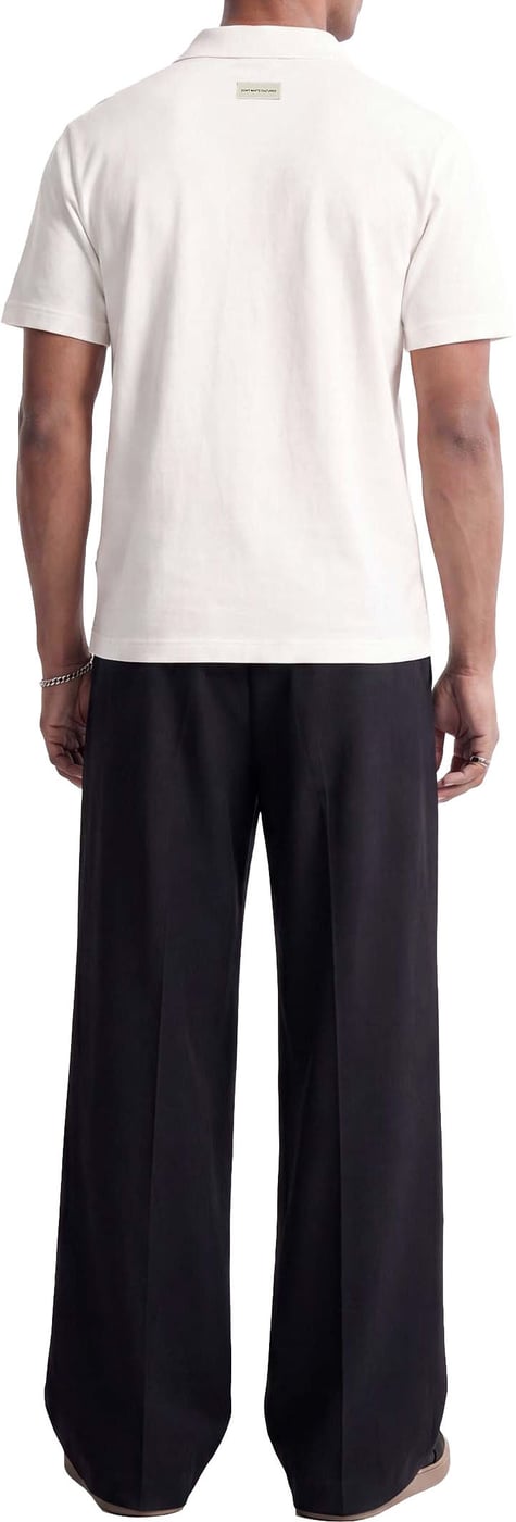 Fuo | Off-White