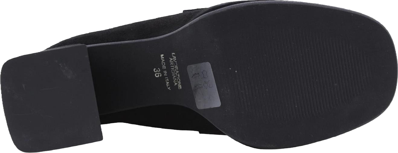 Pump Black