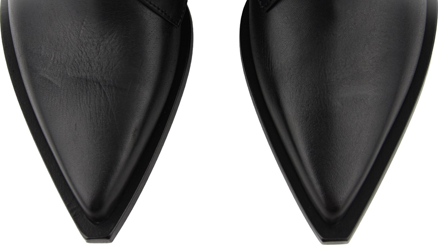 Fabulous Western Black