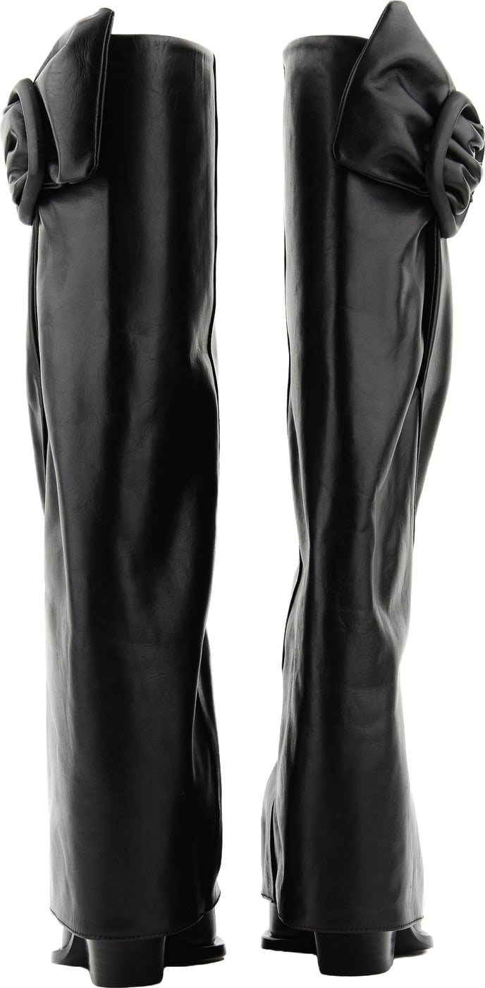 Fabulous Western Black