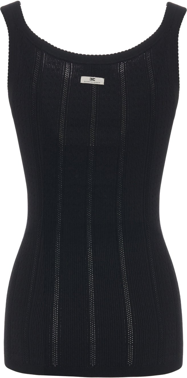 Top with button closure