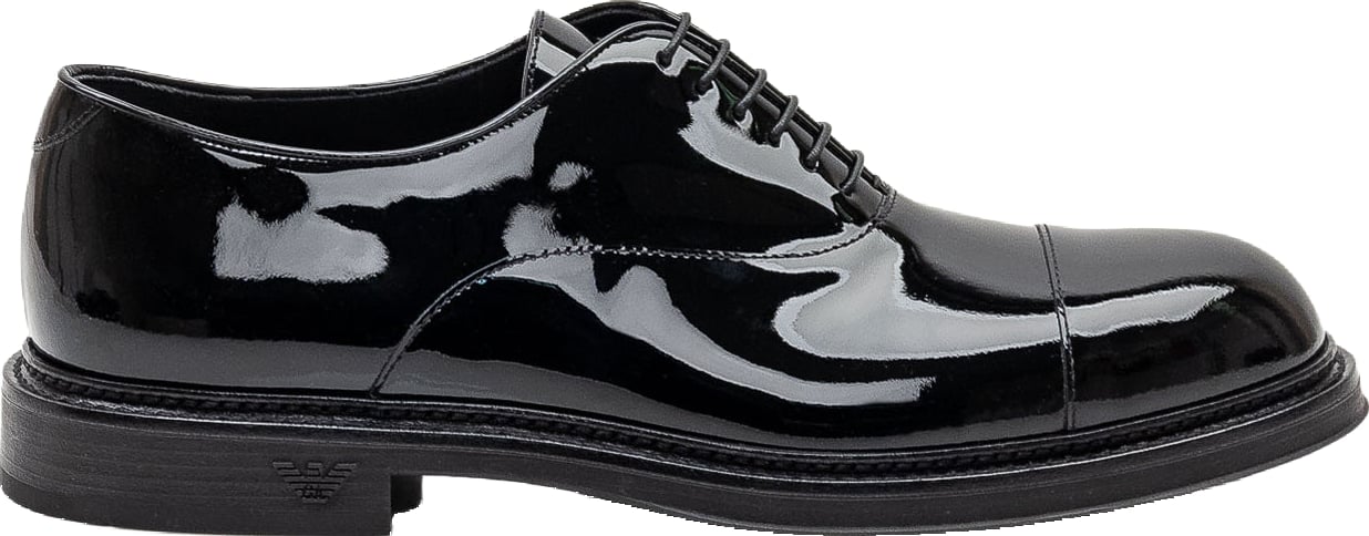 LACED SHOE