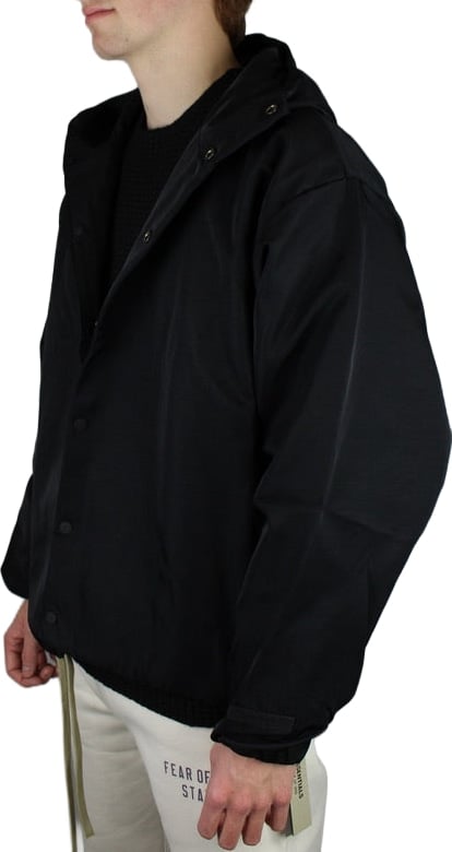Fear of God Essentials Textured Nylon Hooded Coaches Jacket 'Zwart'
