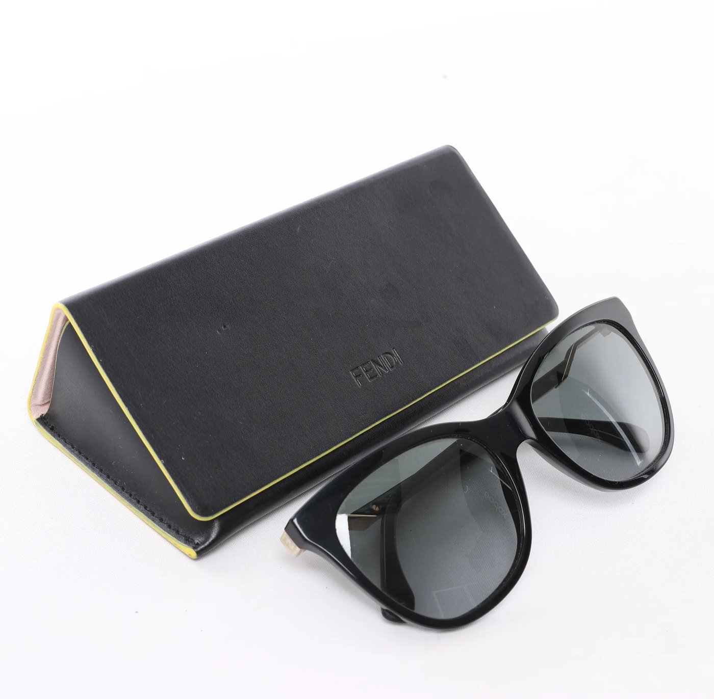Fendi Zucca FF Logo Wayfarer Sunglasses in Black