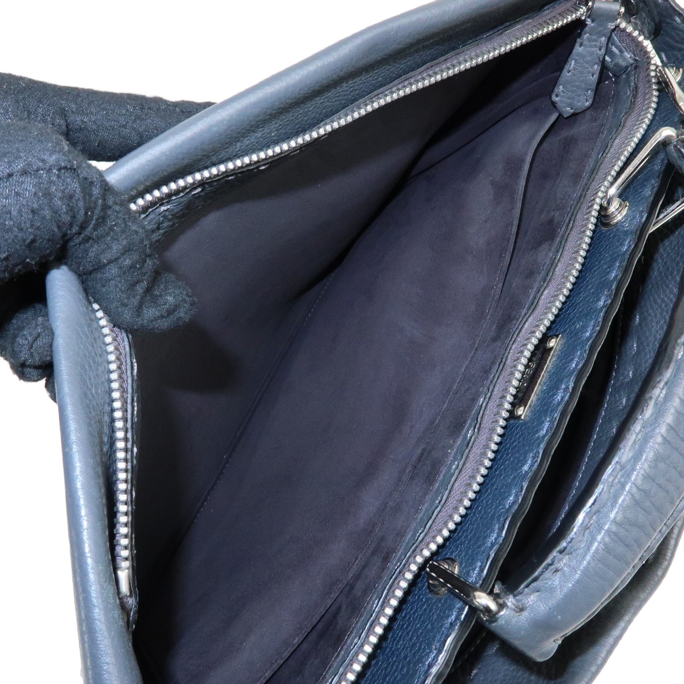 Fendi Selleria Peekaboo Grainy Leather Regular