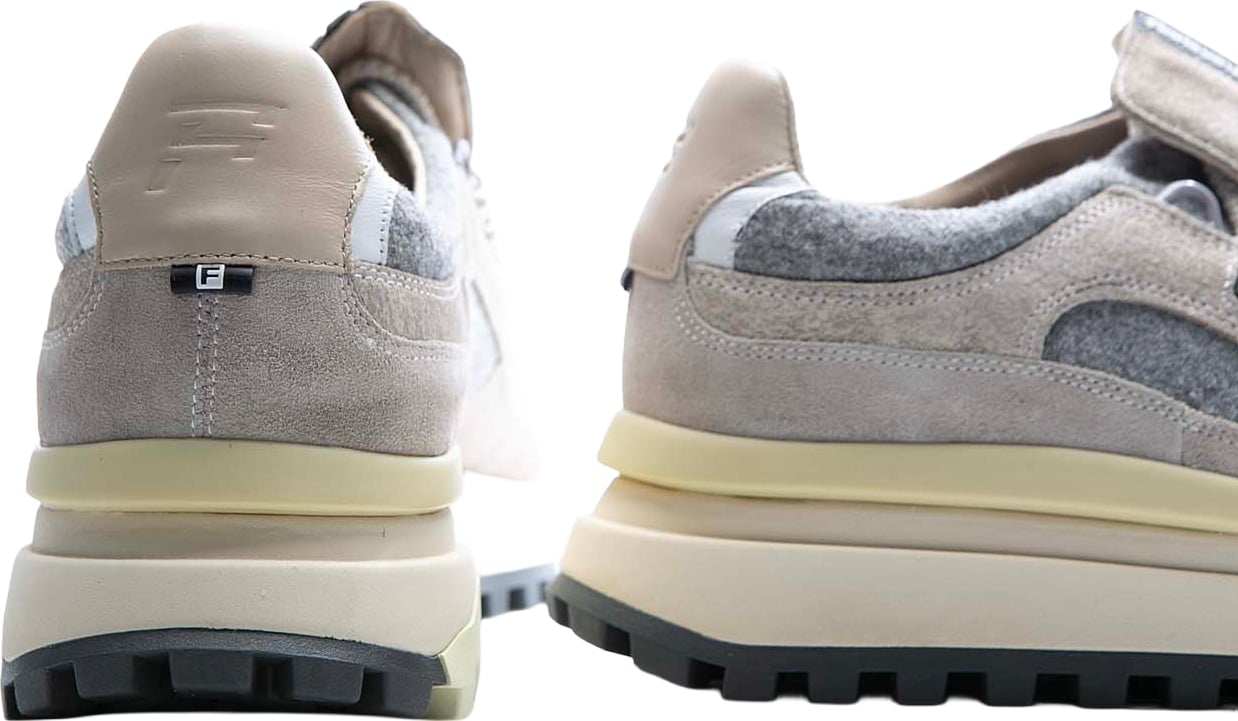 Sneaker Gray