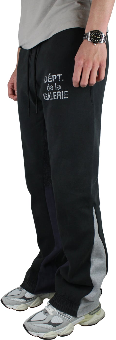 Gallery Dept. French Logo Flare Sweatpants 'Vintage Black'