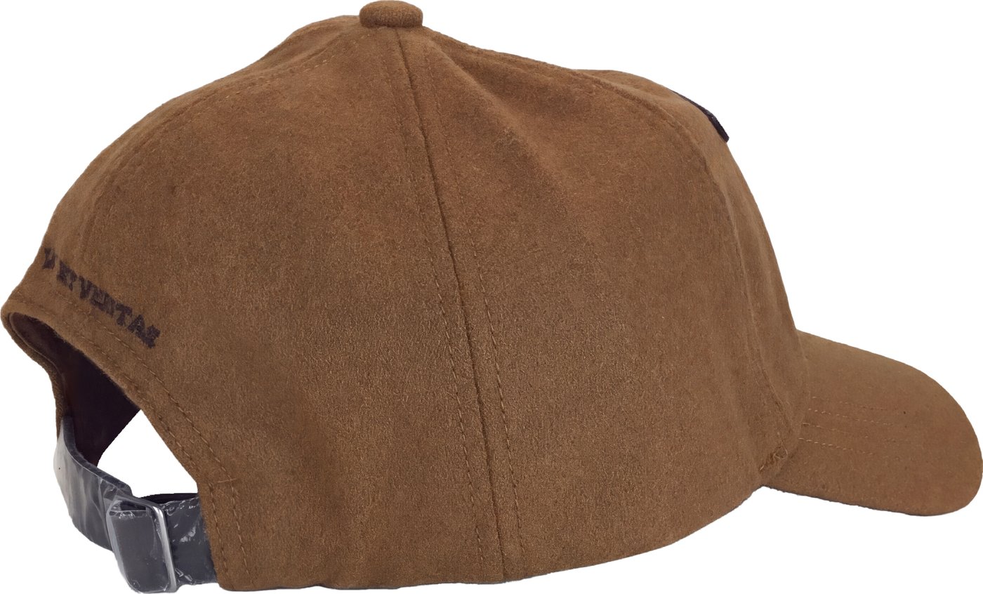 Baseball cap with embroidery