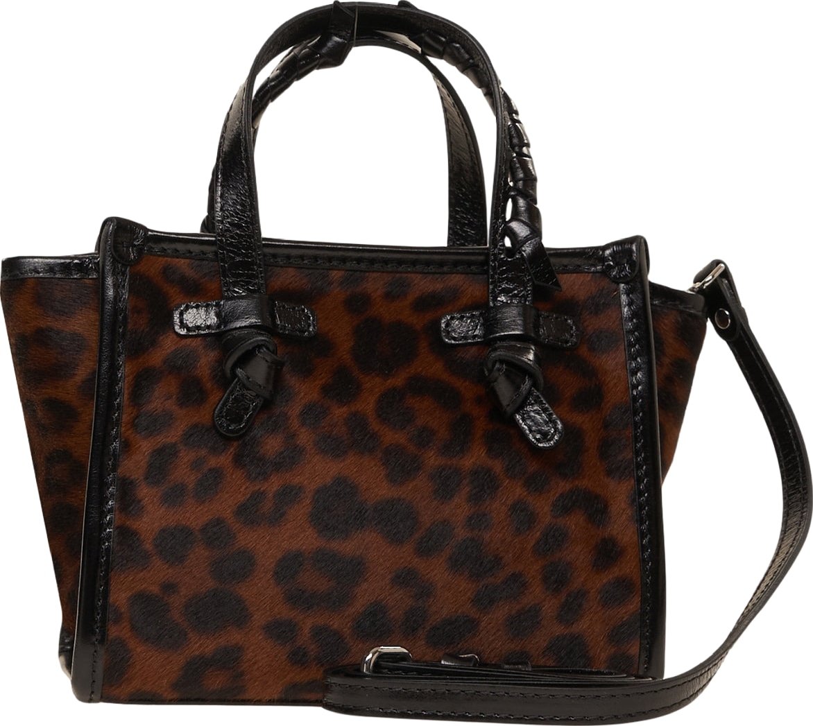 Handbag with animal print