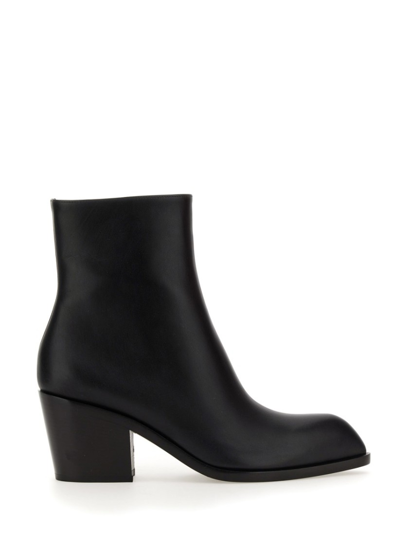 Smooth Leather Ankle Boots With Pointed Toe