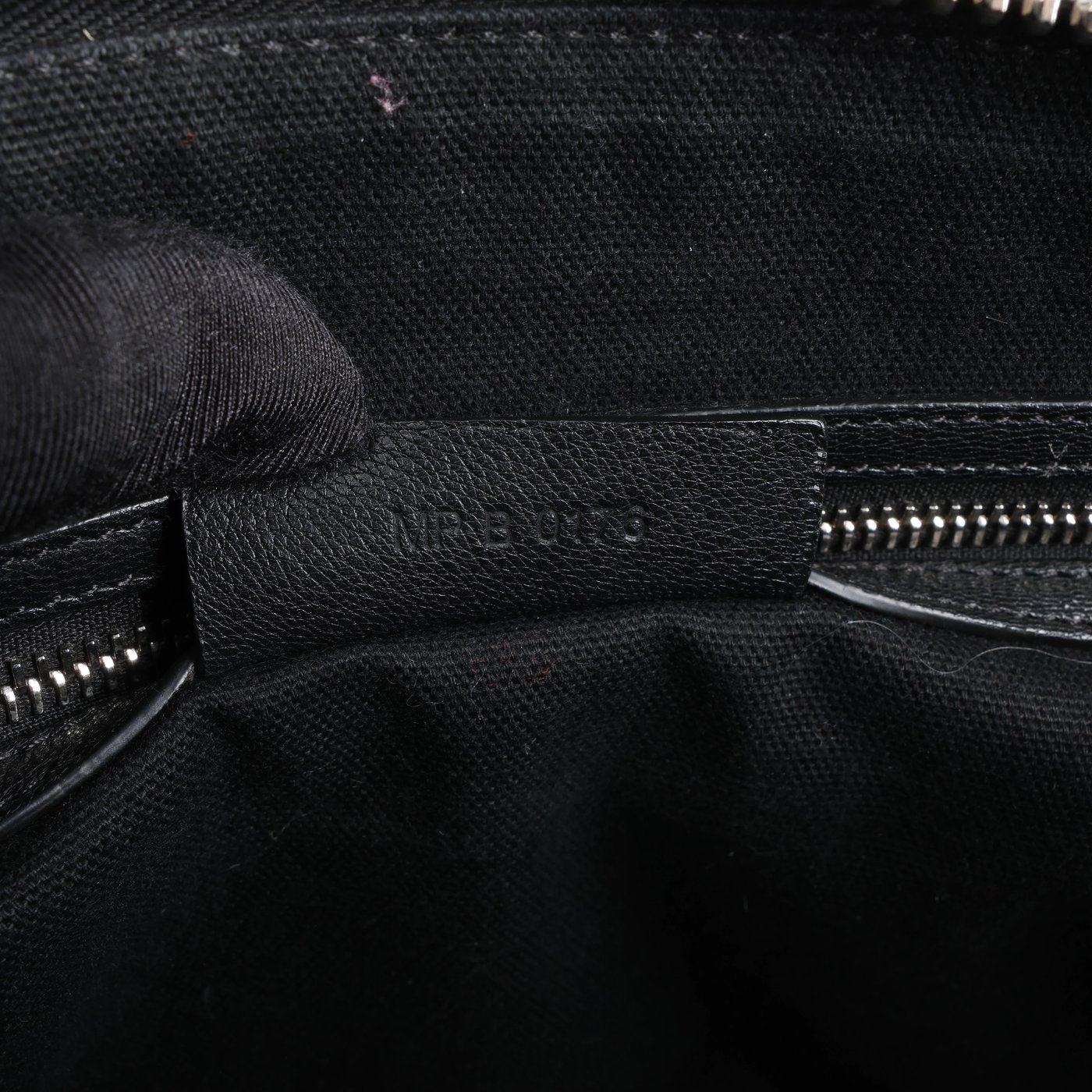 Givenchy Antigona Medium Leather 2Way Handbag in Black