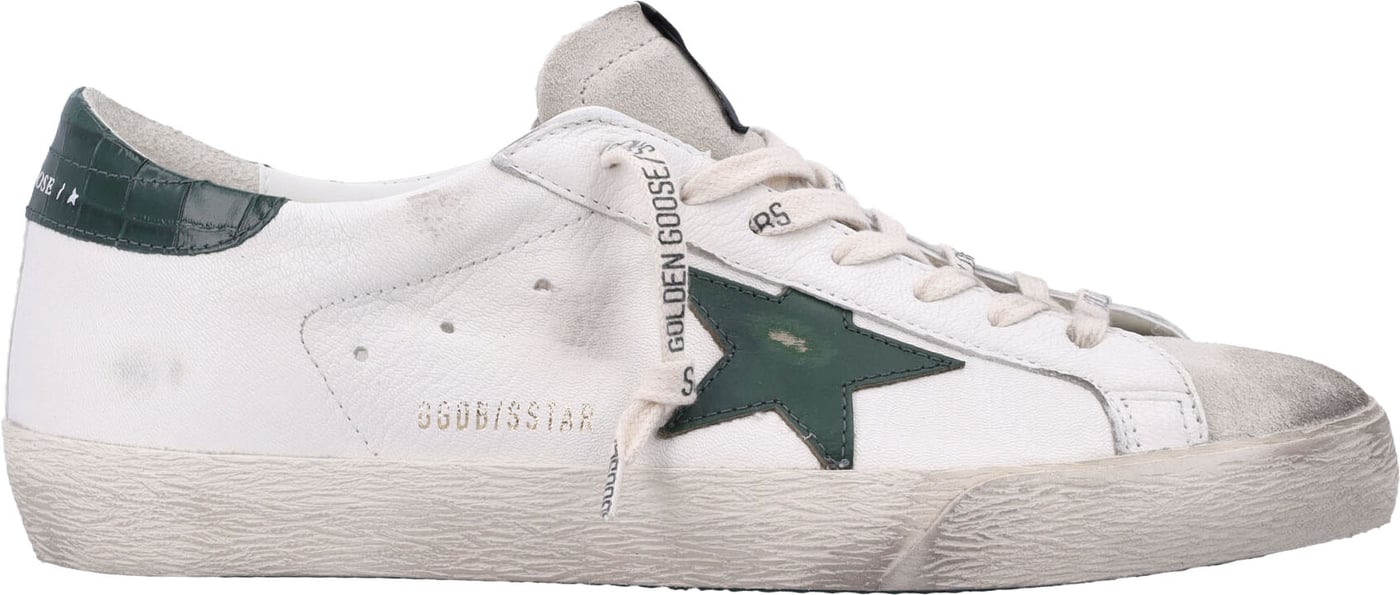 Low-Top Sneakers with Contrasting Star Detail