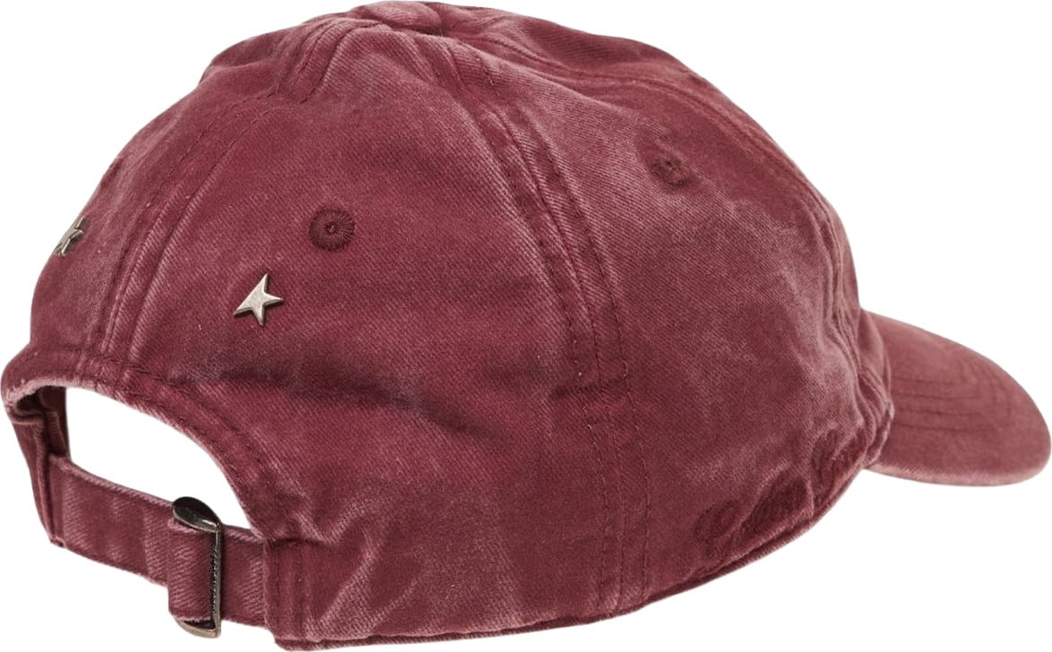 Baseball cap with logo