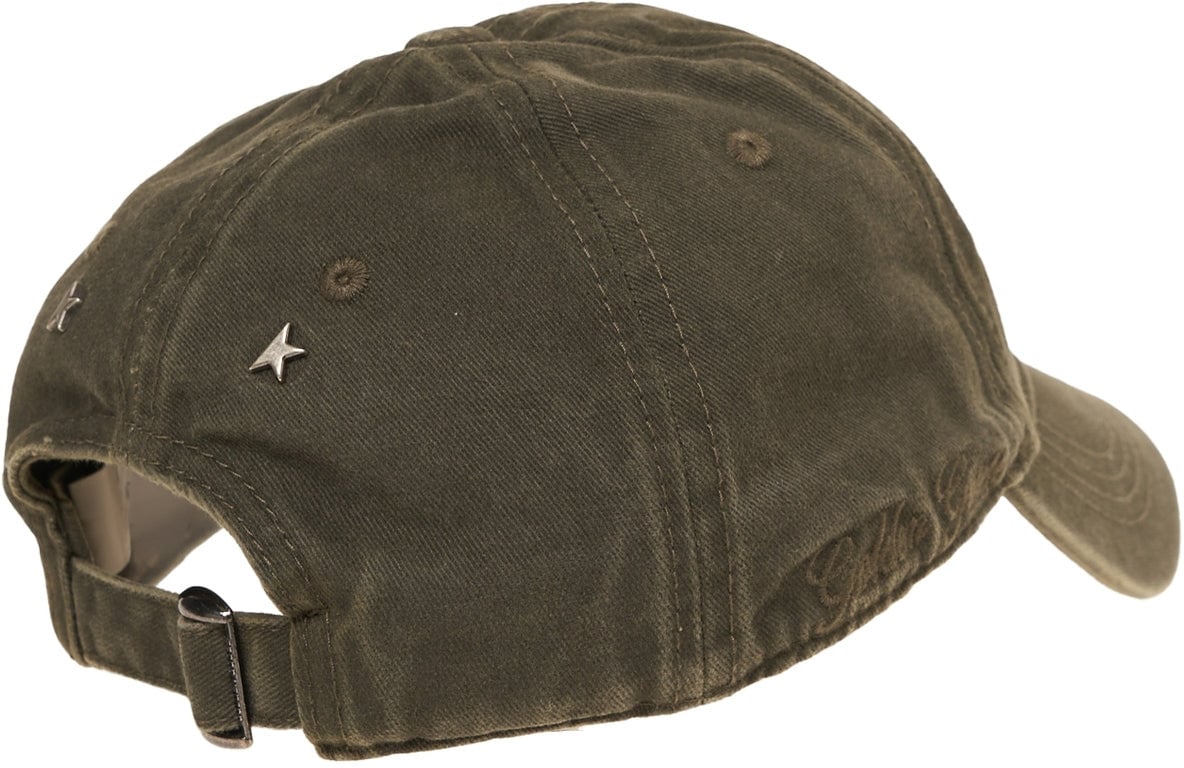 Baseball cap with logo