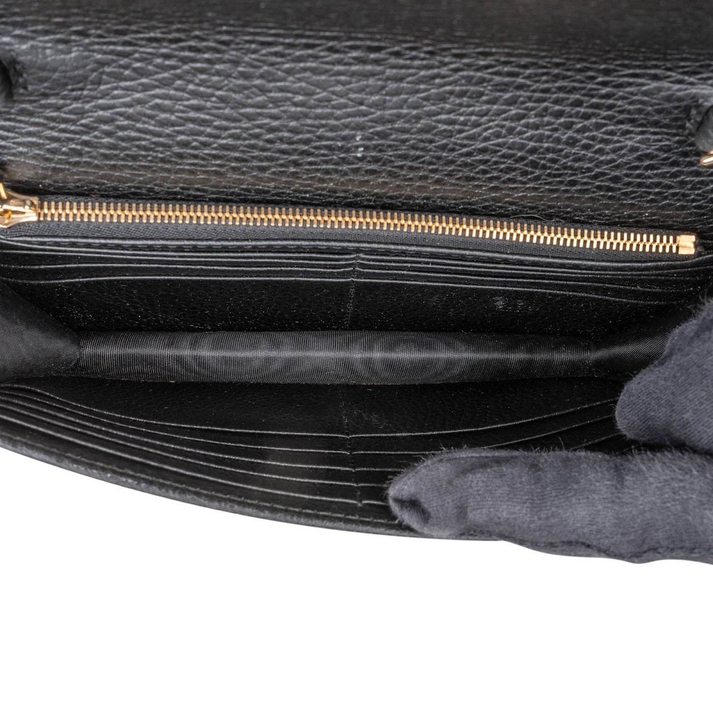 Gucci Black Leather Interlocking GG Wallet On Chain Crossbody Bag