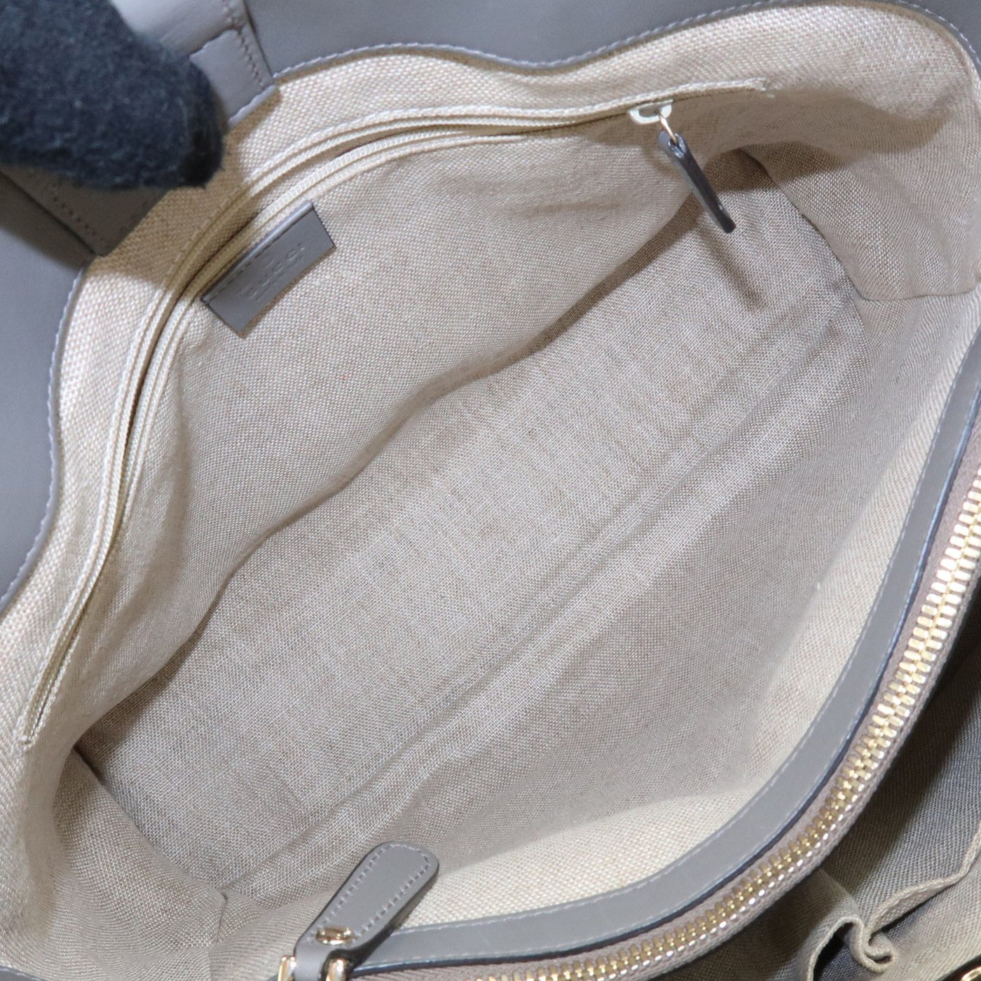 Gucci Zip Pocket Soft Microguccissima Leather Medium