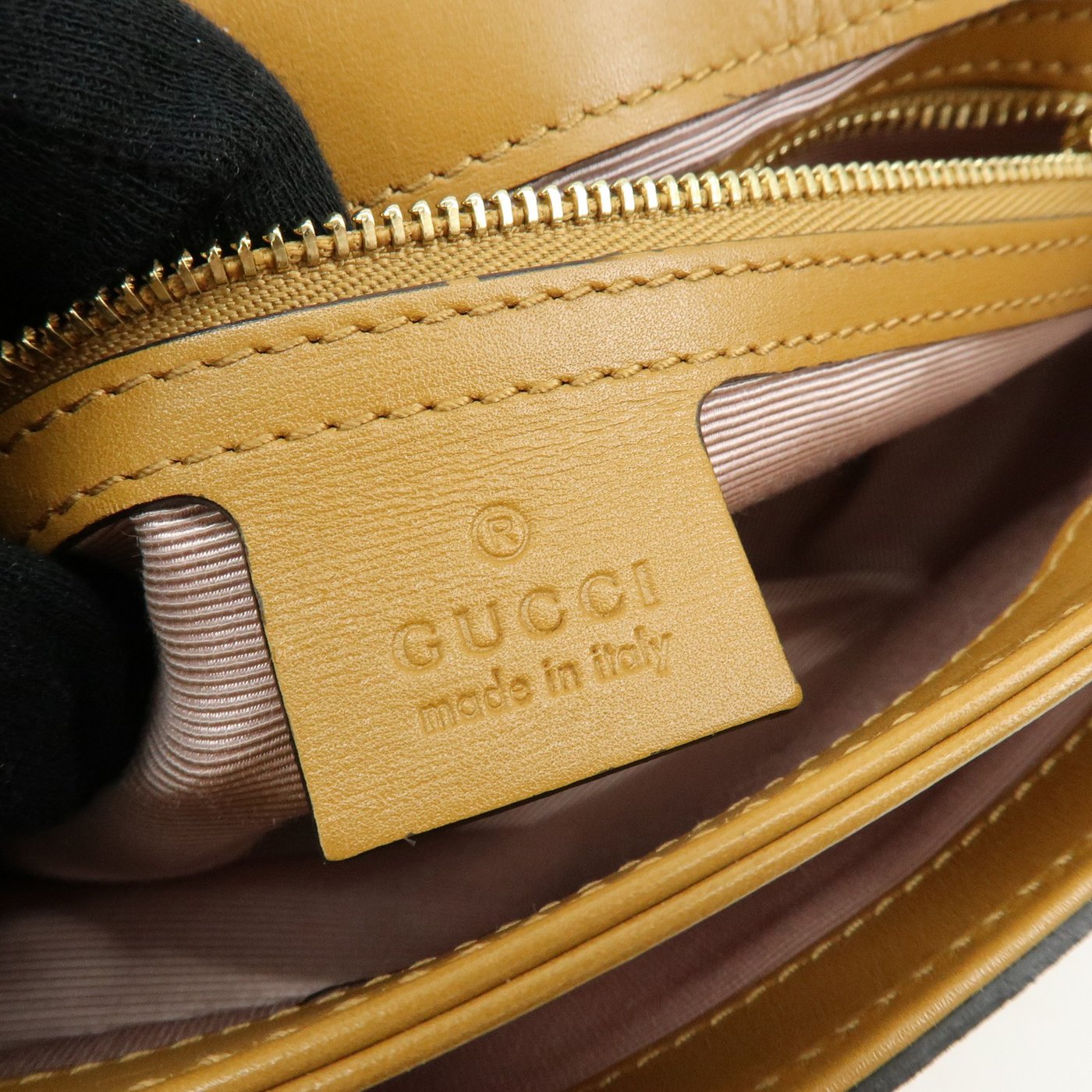 Gucci Arli Suede with Leather Medium