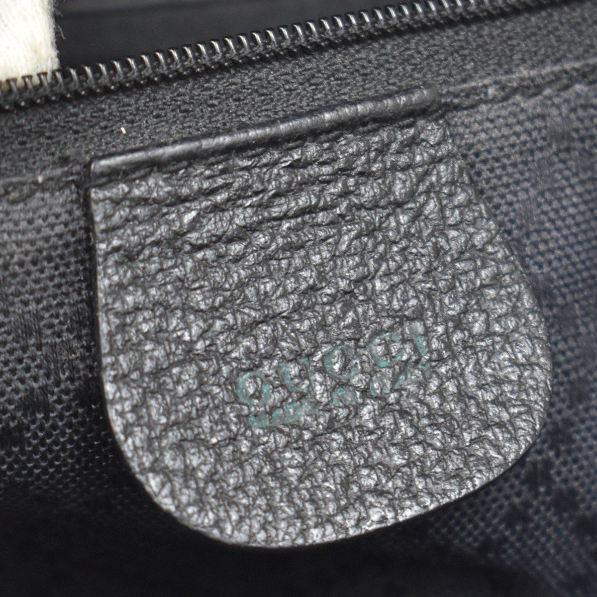 Gucci Vintage Bamboo Suede Medium