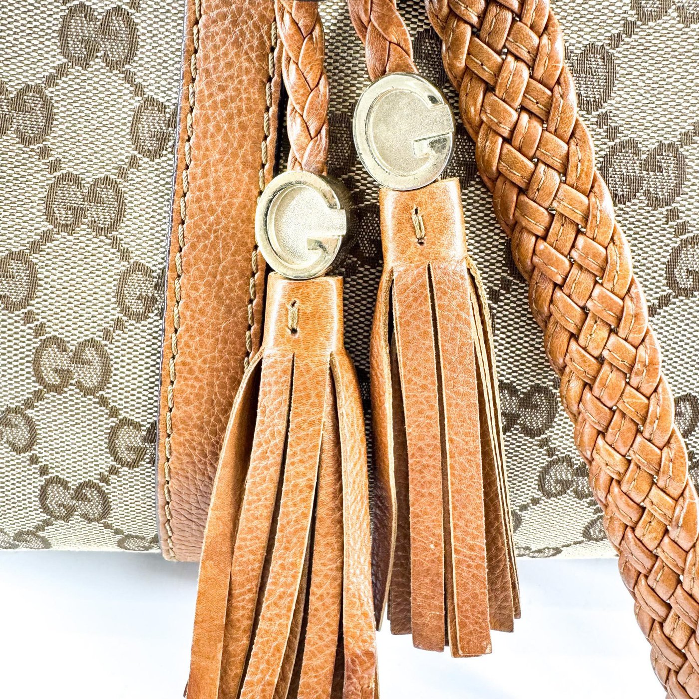 Gucci Bella GG Canvas with Leather Medium