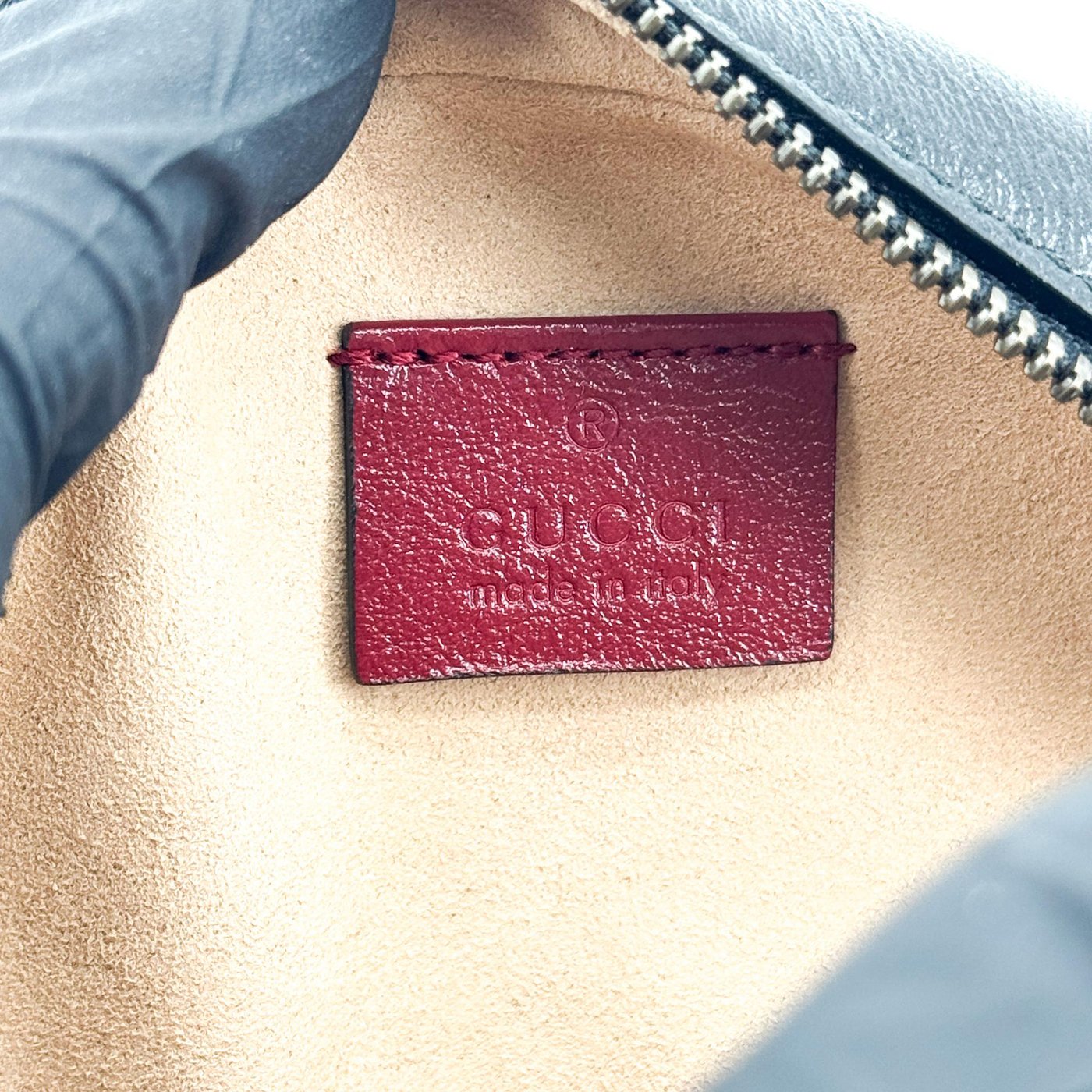 Gucci GG Marmont Round Matelasse Leather Mini