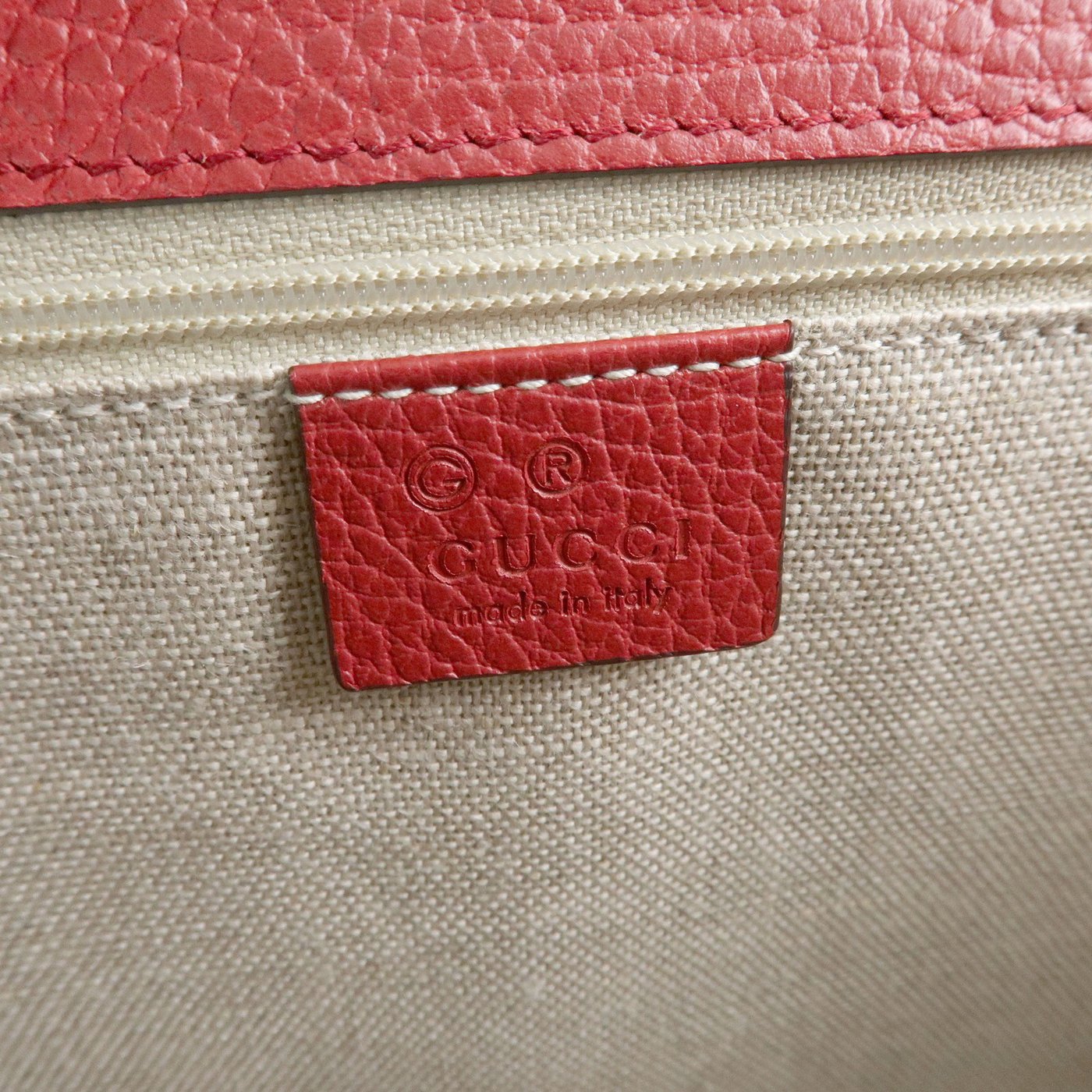 Gucci Interlocking Leather Medium