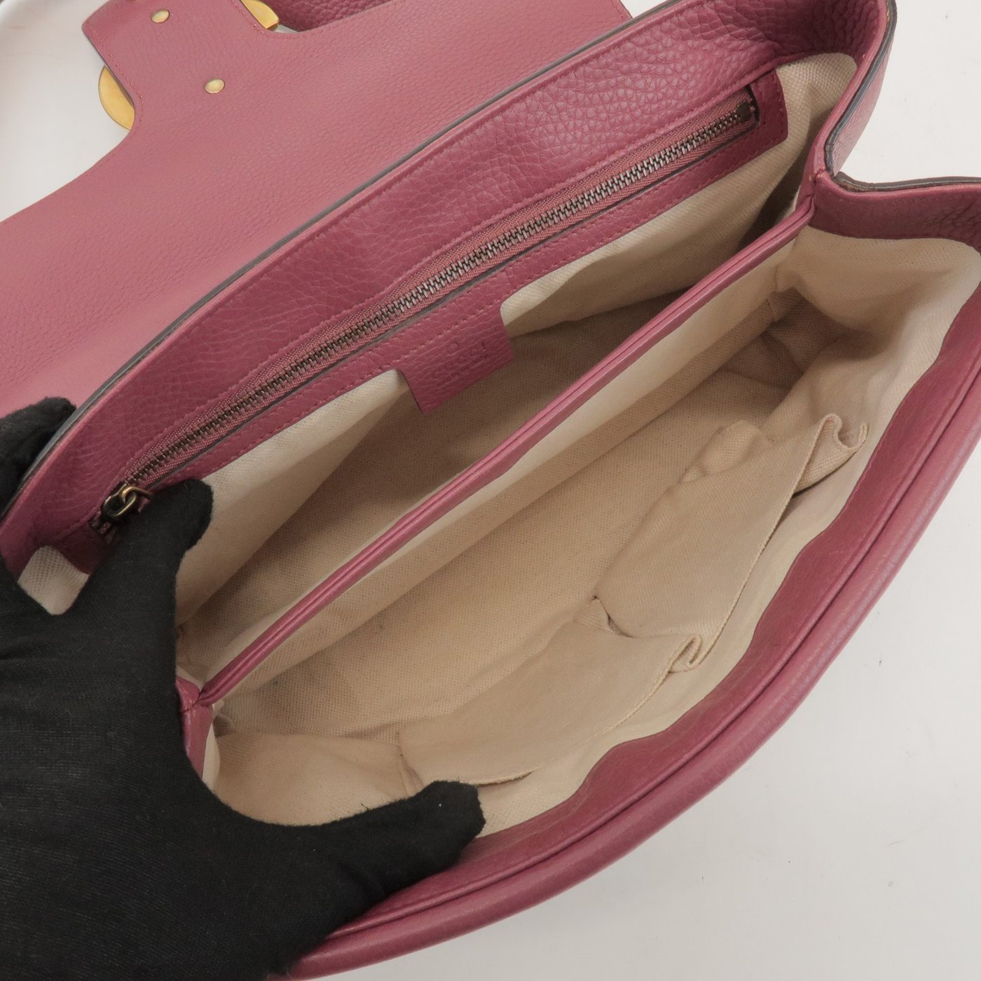 Gucci GG Marmont Leather Medium