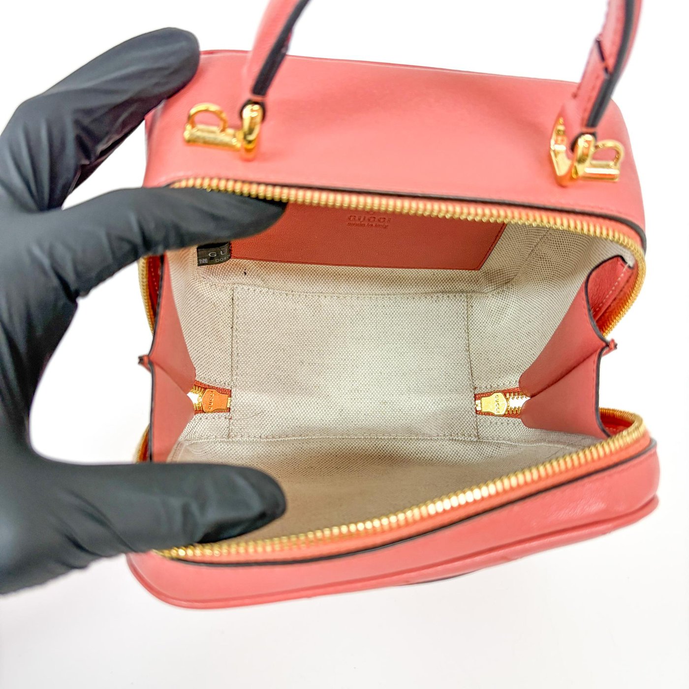 Gucci Blondie NM Top Handle Leather Small