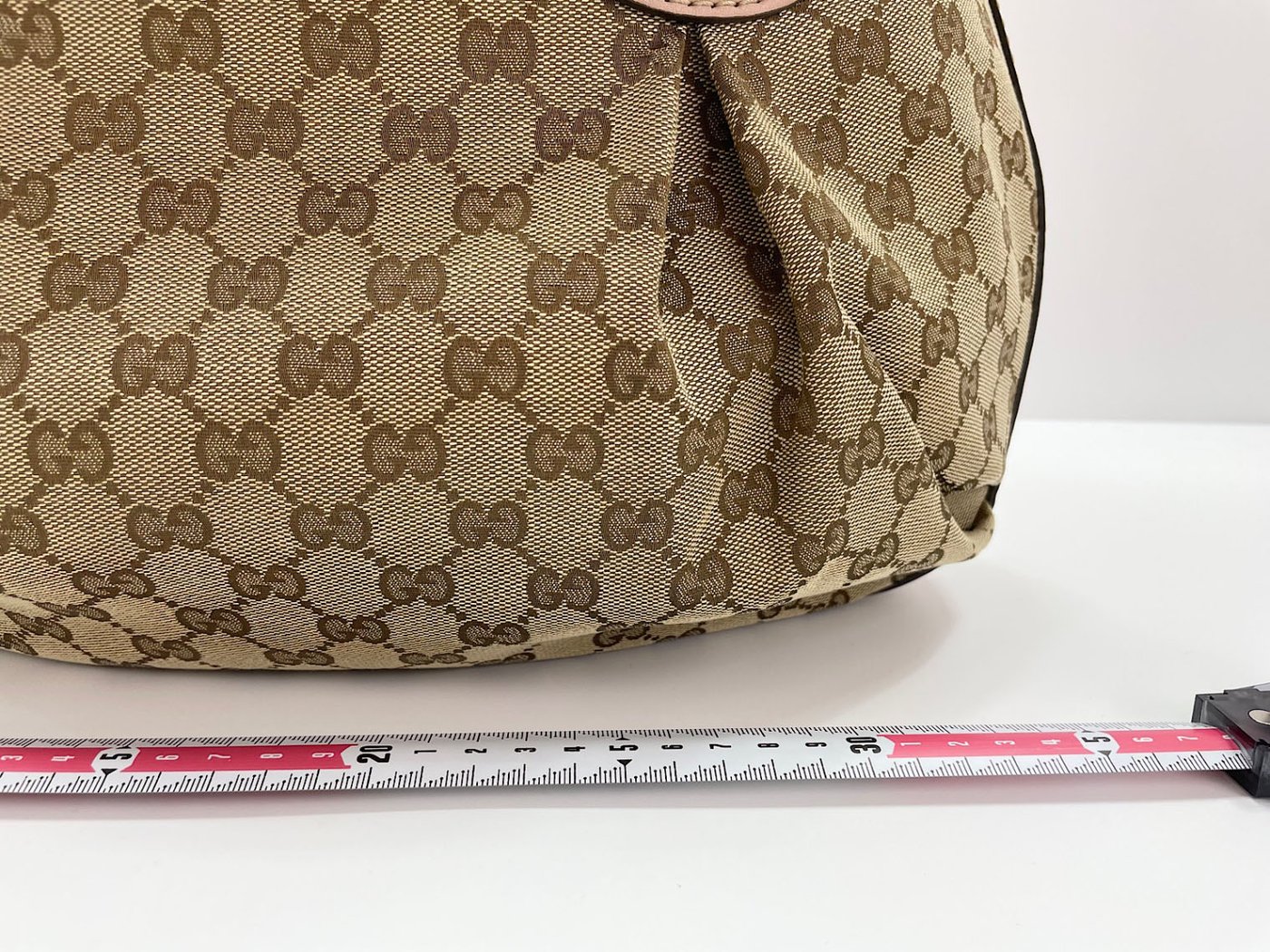 Gucci Scarlett GG Canvas with Leather Large