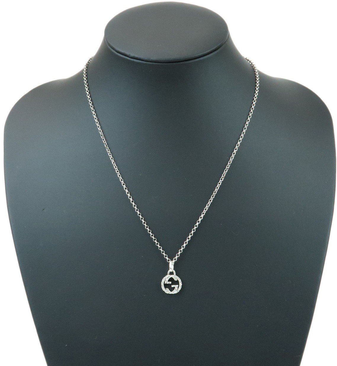 Gucci Engraved Interlocking G Chain Link Pendant Sterling Silver Large