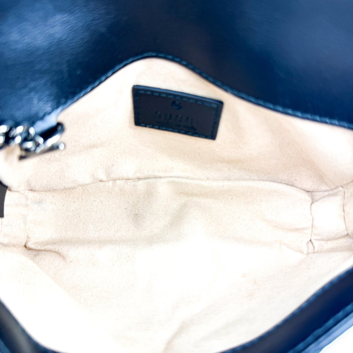 Gucci GG Marmont Flap Matelasse Leather Super Mini