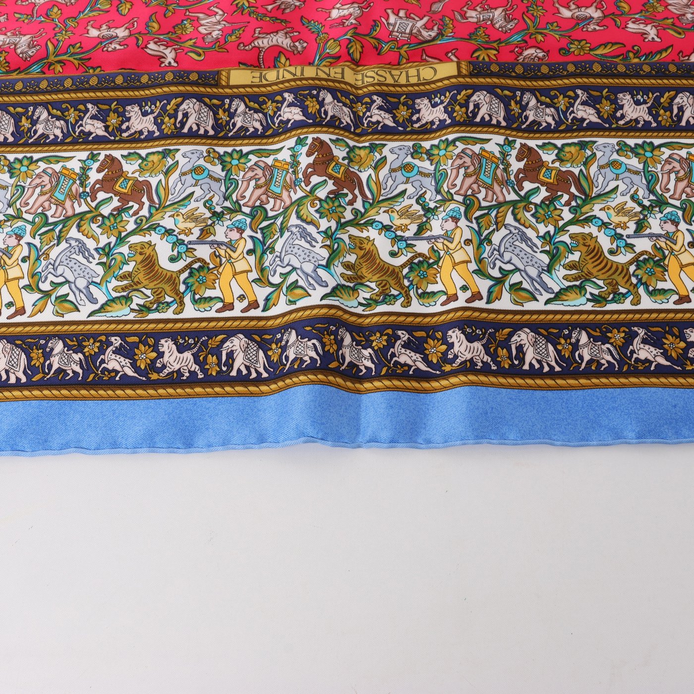 Hermès Carré 90 "CHASSE en INDE" Silk handkerchief in Blue