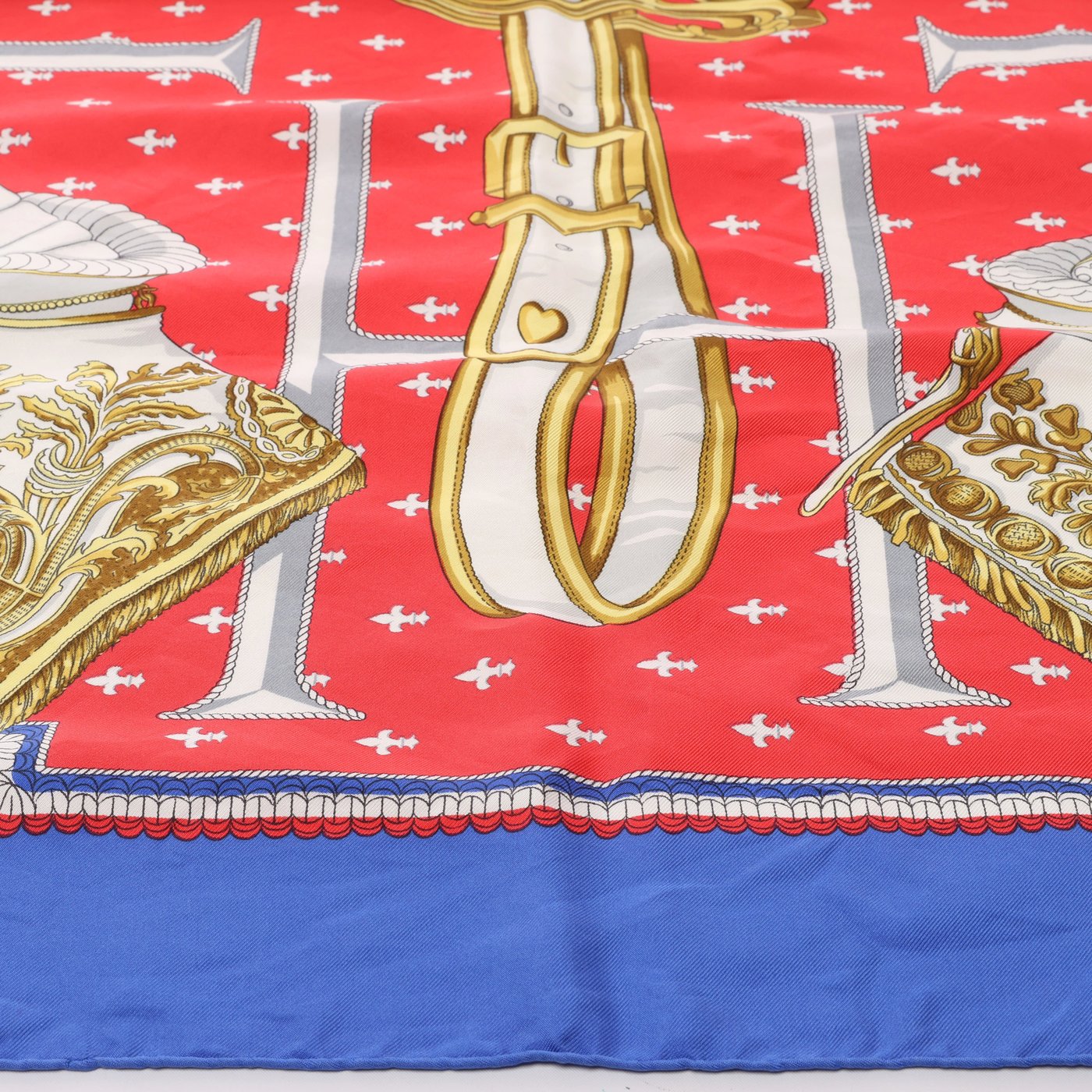 Hermès Carré 90 "SELLES A HOUSSE" Scarf Silk in Blue x Red