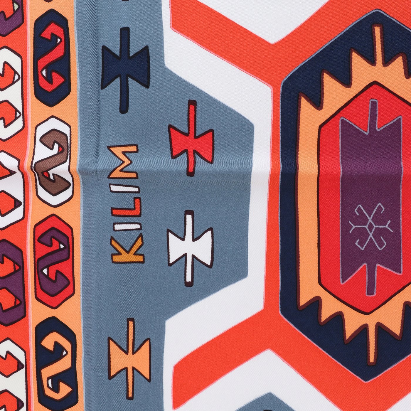 Hermès Carré 90 "KILIM" Silk handkerchief in Gray x Red