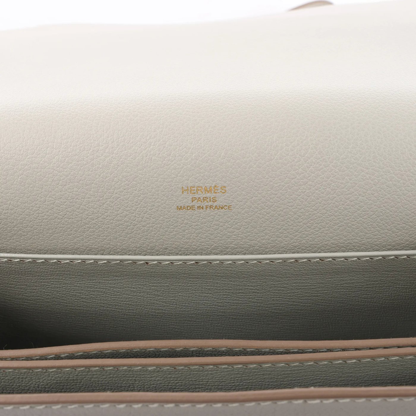 Hermes Sac Roulis 23 Evercolor Crossbody Bag in Pearl Gray C: 2018